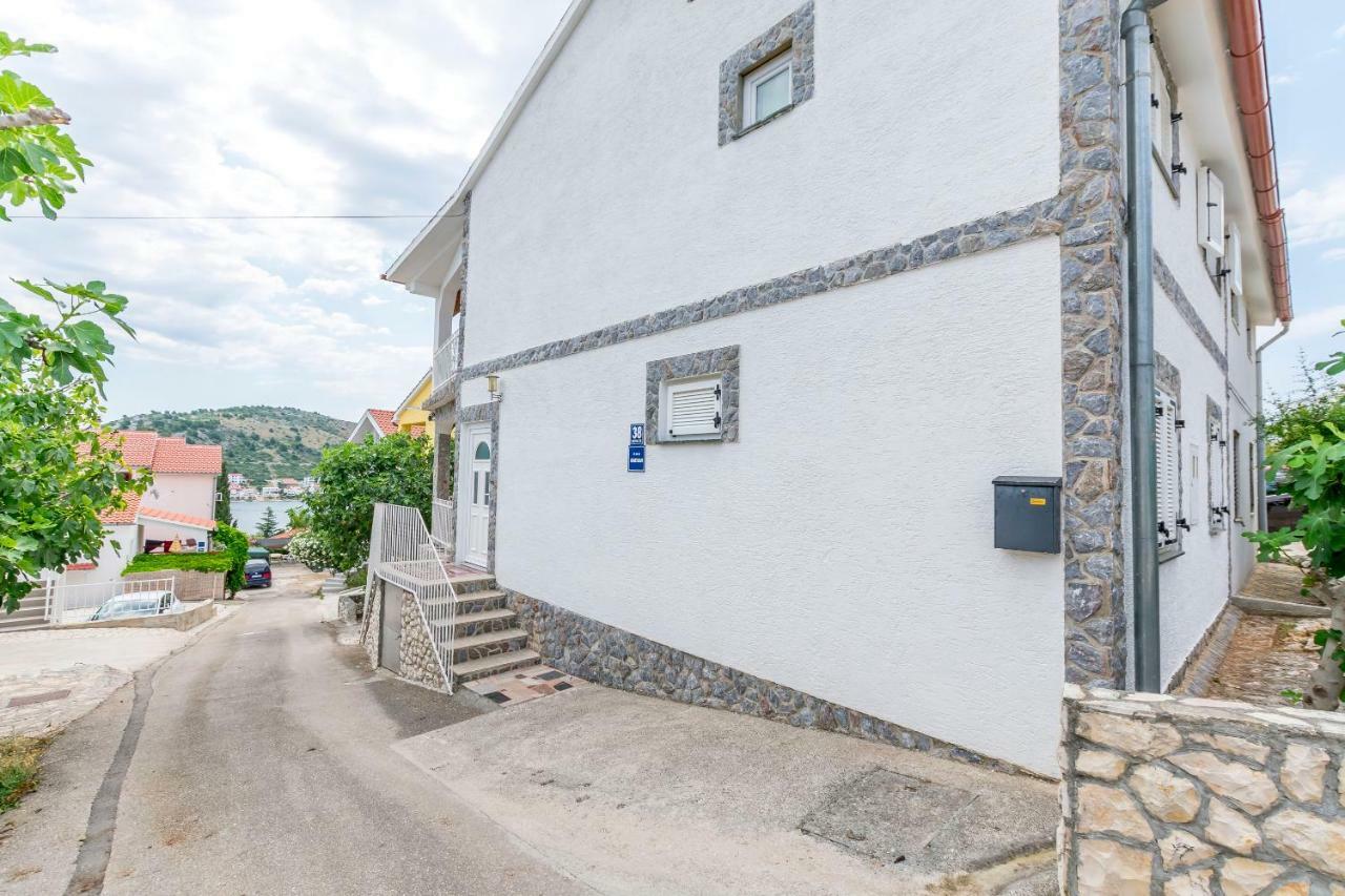 Apartment Pava Rogoznica  Bagian luar foto