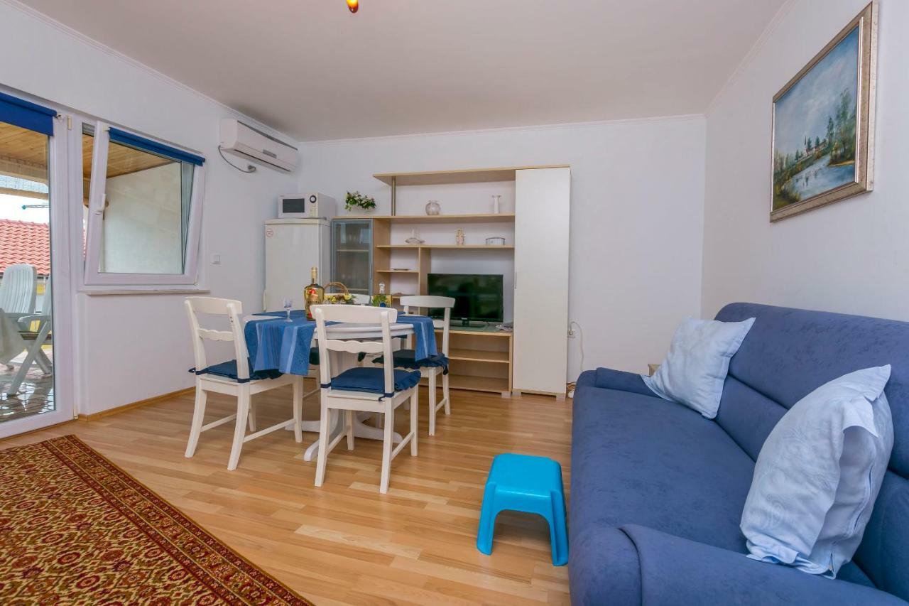 Apartment Pava Rogoznica  Bagian luar foto