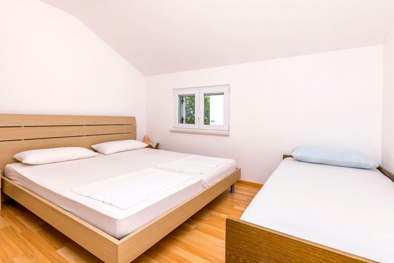 Apartment Pava Rogoznica  Bagian luar foto
